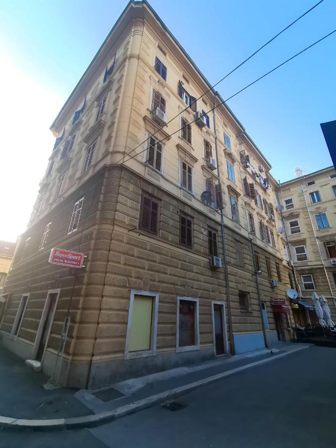 Market & Art Square Place Rijeka Eksteriør billede